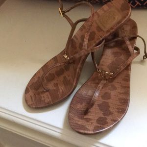 Summer shoes kitten heel thong style sandal